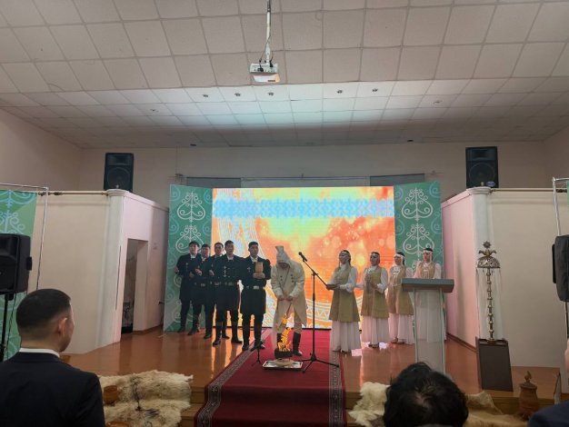 photo_5298644567341077949_y