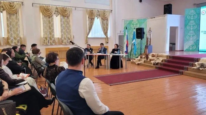 photo_5298644567341078308_y